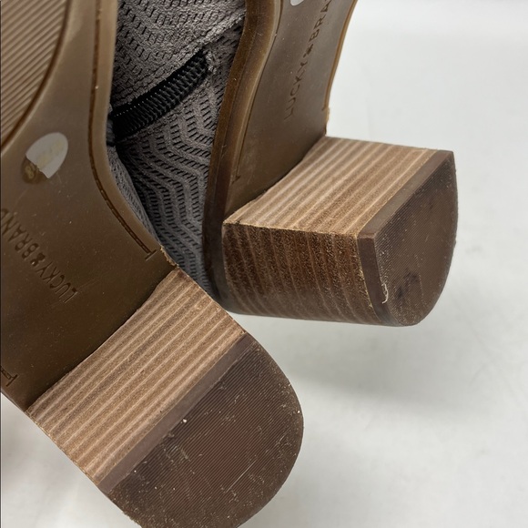 LUCKY BRAND PICKLA HRAY SUEDE CHEVRON BOOTIE HEELED BOOT SIDE ZIPPER SZ 8.5 - Picture 15 of 16